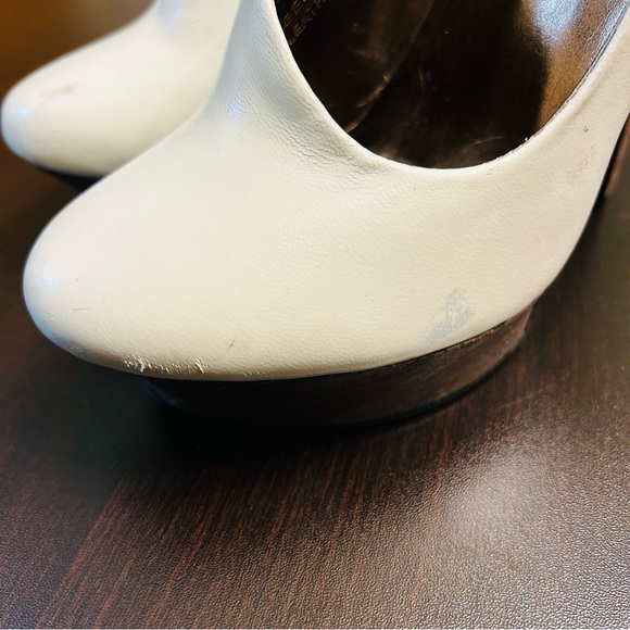 N.Y.L.A. Bone Curved Platform Heels | Size 6 | Besnoe Pump - Picture 9 of 14